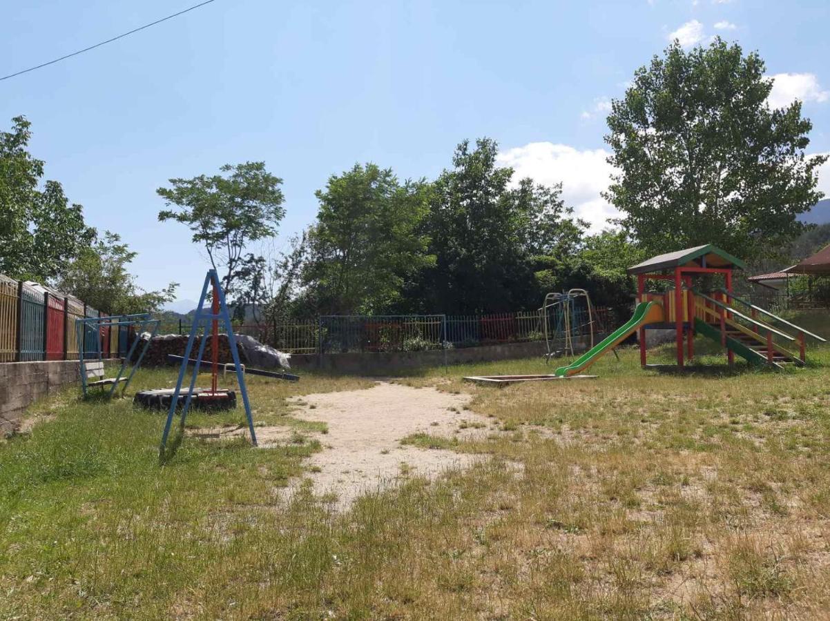 Farmhopping Village Dobarsko